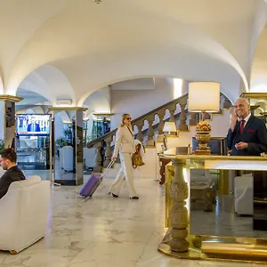https://shangri-la-corsetti.it-romehotels.com